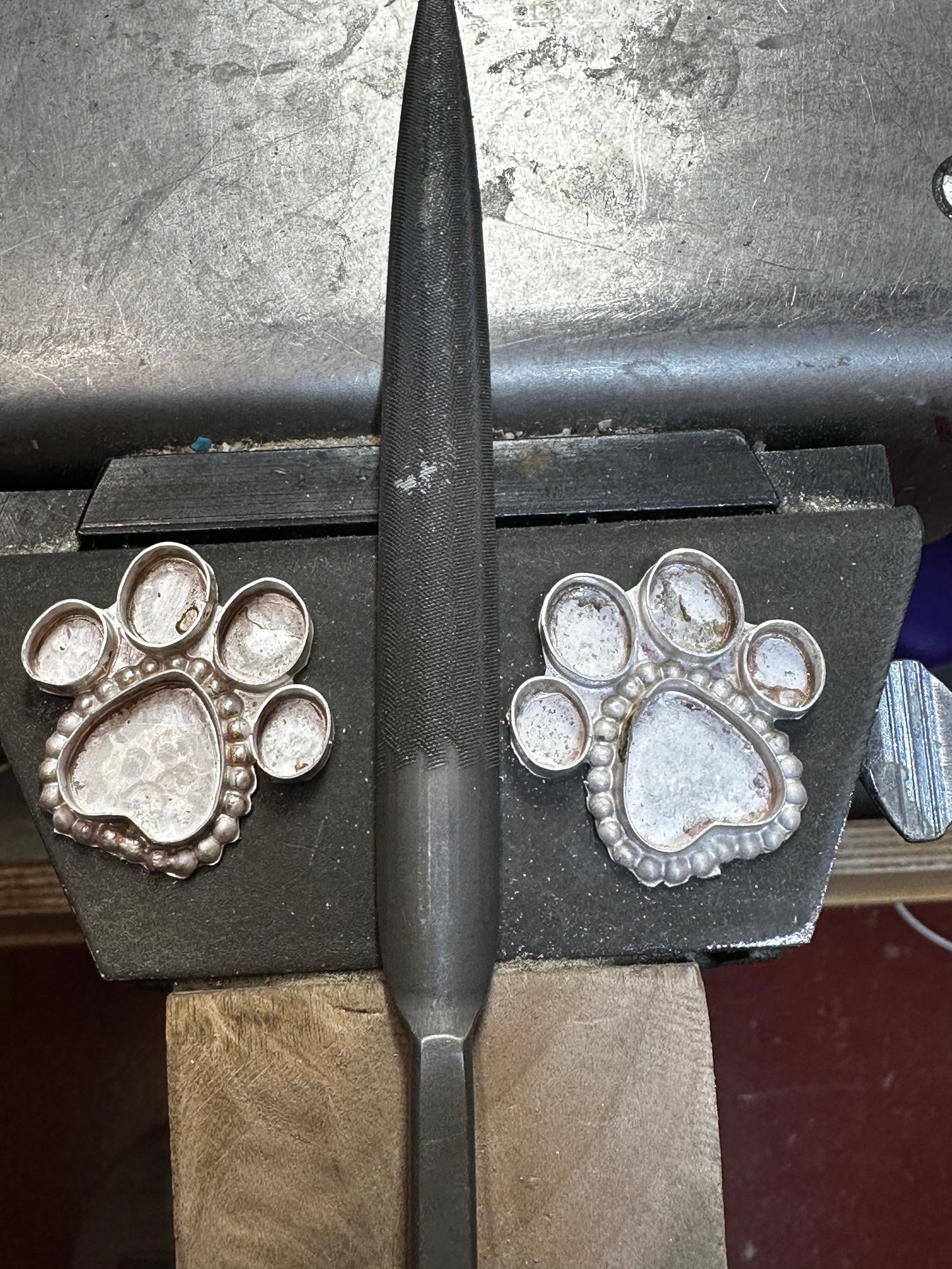 Dog Paw Pendant & Chain